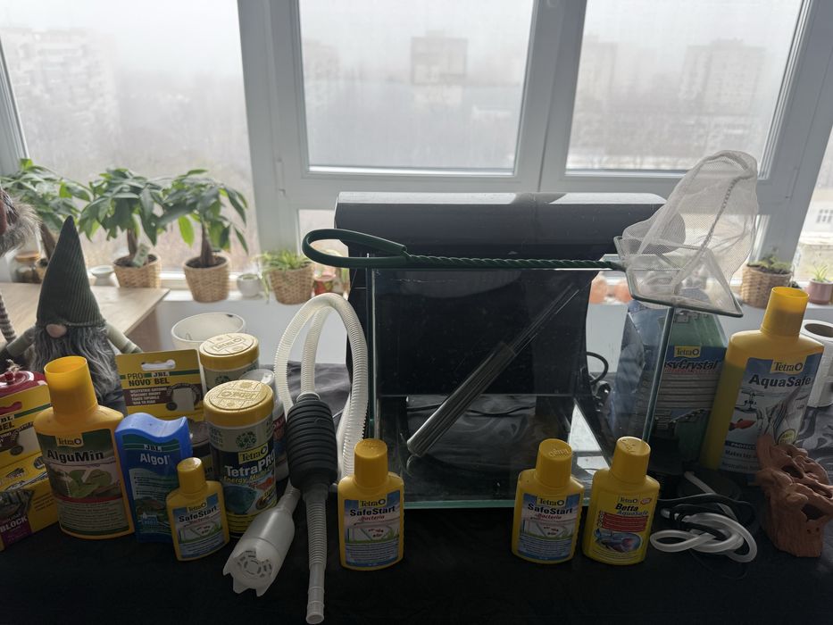 Acvariu pesti echipat complet!!!