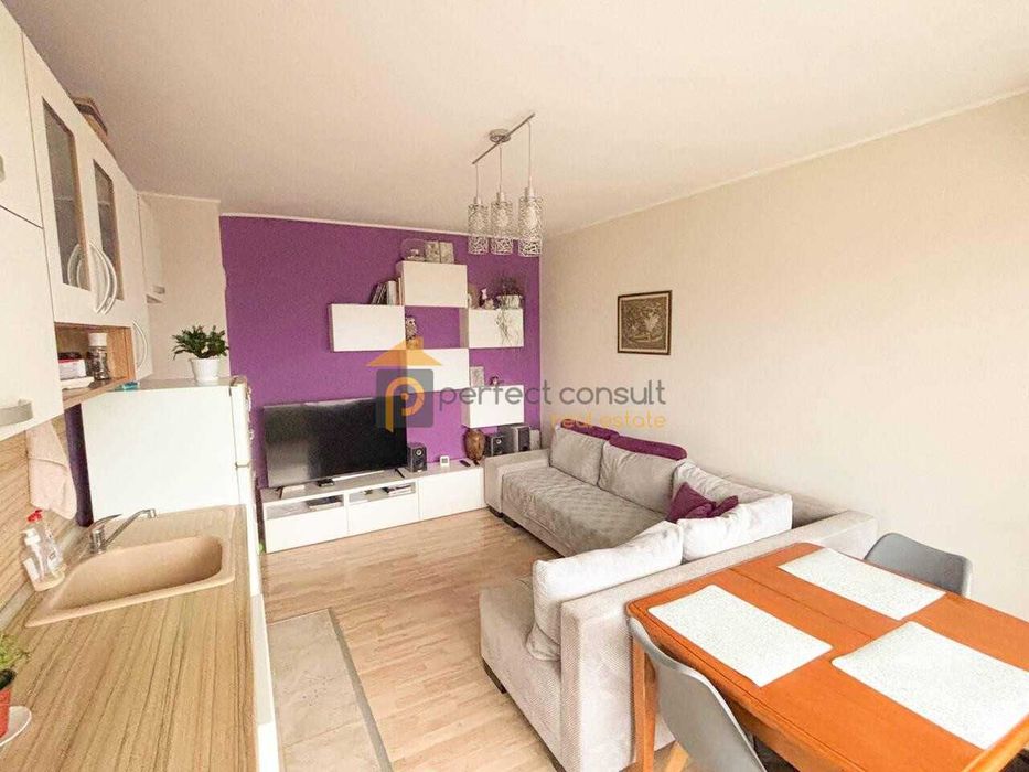 Продава се Тристаен апартамент в Пловдив, Христо Смирненски - 65 кв.м за 1824 €/кв.м - Снимка #3