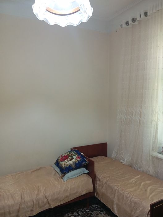 Продаётся 2-х комнатная квартира рядом Дворце Химика 1-й этаж