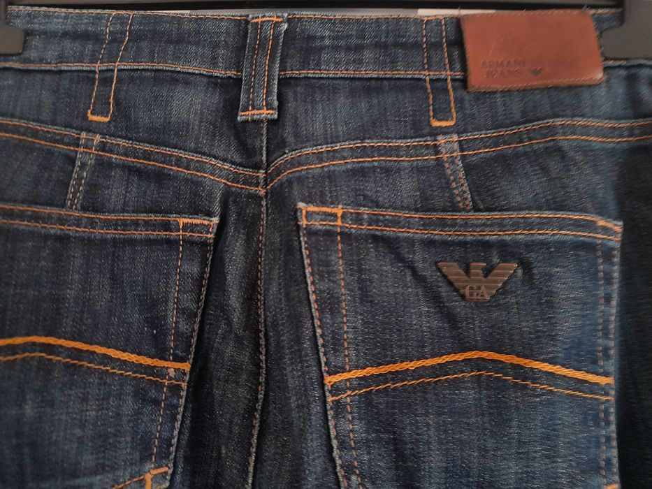 Blugi Armani originali pentru damă