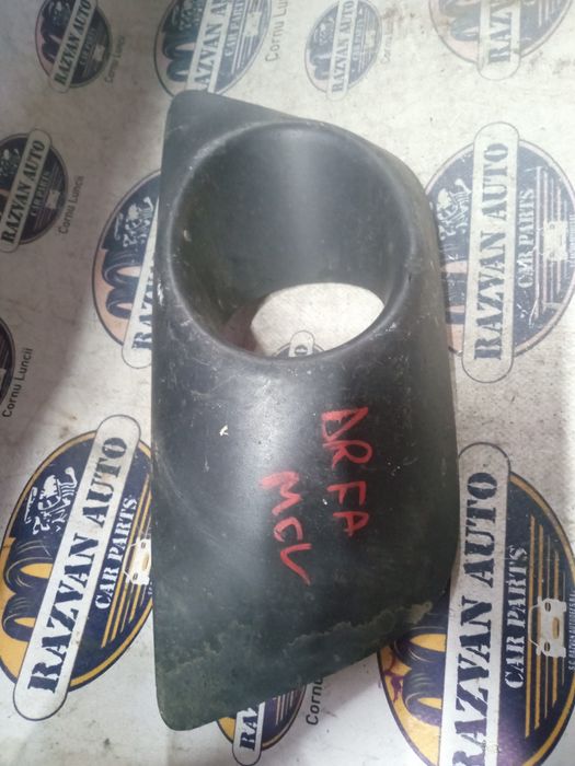 grila proiector dreapta dacia logan mcv 2015