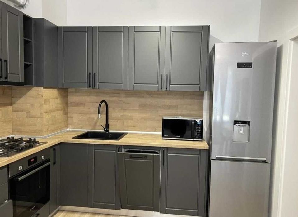 Продава се Тристаен апартамент в София, Младост 3 - 102 кв.м за 1785 €/кв.м - Снимка #2