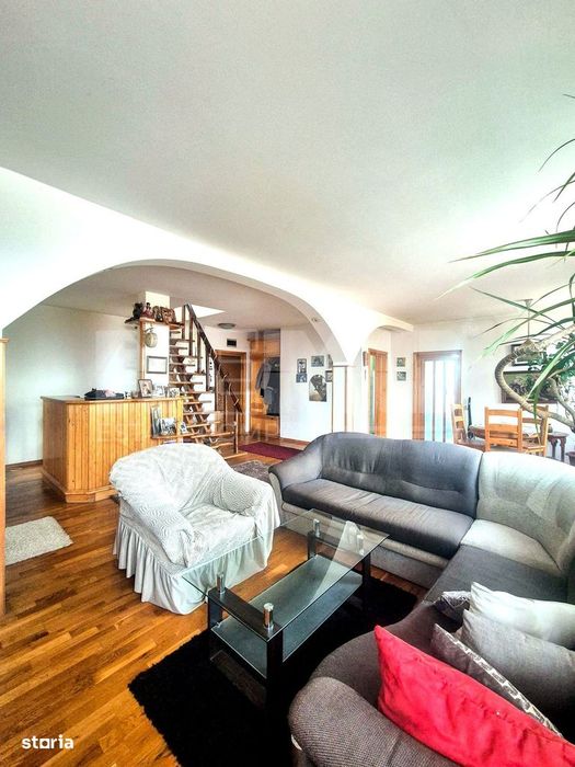 Apartament 3 camere | 120 MP | Ultracentral | Terasă + Pod — fotografia 3
