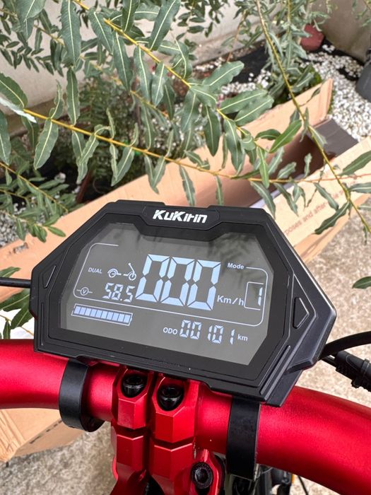 KUKIRIN G2 MASTER 2000W 100 Km Xod Frane Hidraulice Carbon Deck