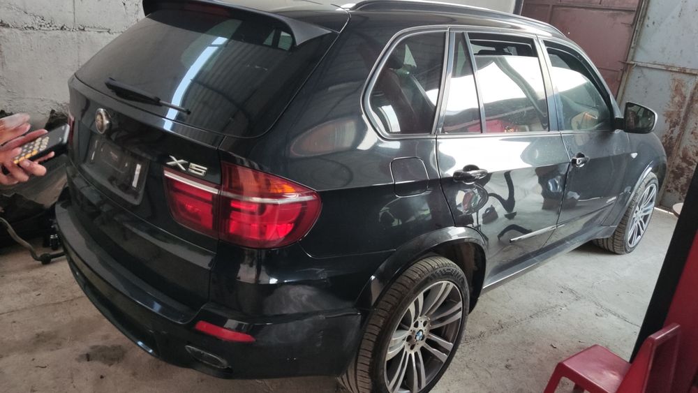 Bmw X5 E70 2011 LCI 4.0 фейслифт на части