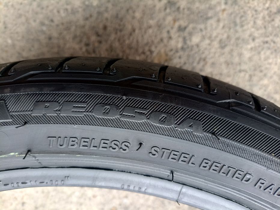 4 anvelope de vara ca noi Bridgestone 215/40 R17 dot 4519