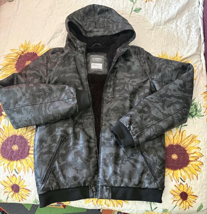 Geaca cu blanita pentru baieti