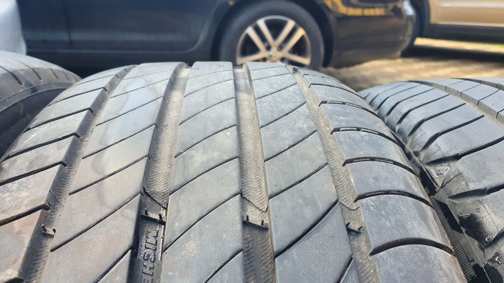 Cuciucuri Michelin 225 45 17 cu sau fara jante dot 2822 6-7mm