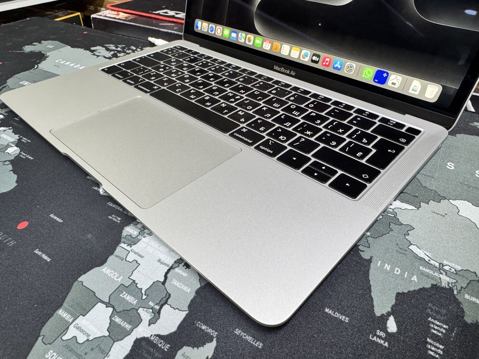 MacBook Air 13 2018/Core i5/8GB/128GB