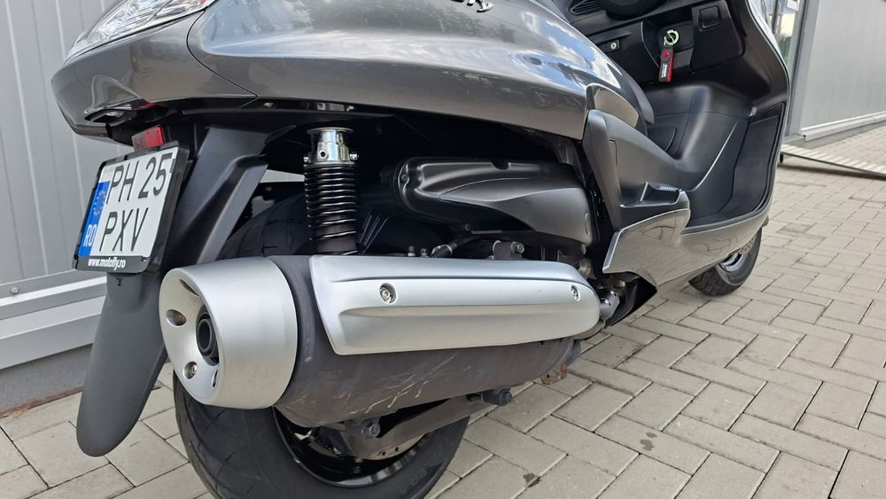 MotoFly vinde Yamaha Majesty 400 2009