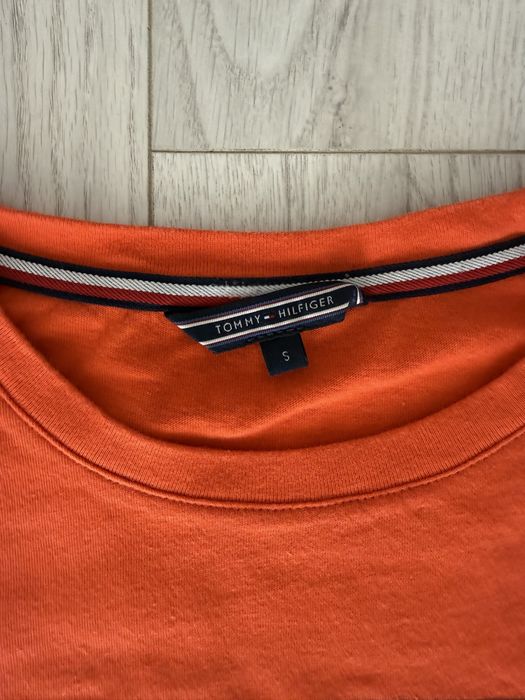 Оригинални тениски Tommy Hilfiger и Scotch Soda в иключително добро състояние.