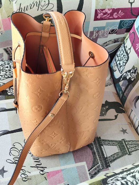 LOUIS VUITTON Дамска Чанта Монограм Кожа