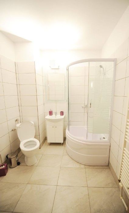 Inchiriere vila/pensiune zona centrala