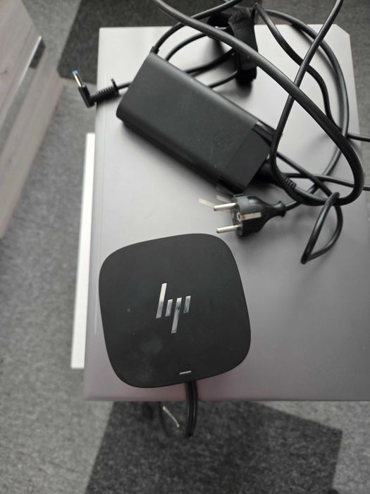 продавам лаптоп HP Zbook Studio g5