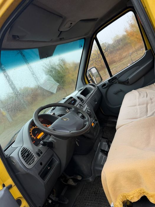 Autoplatformă Mercedes Sprinter 313