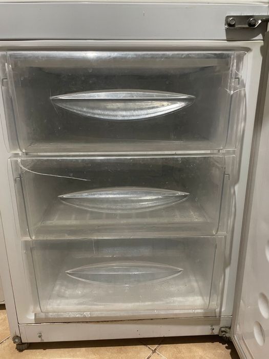 Продаётся холодильник LG