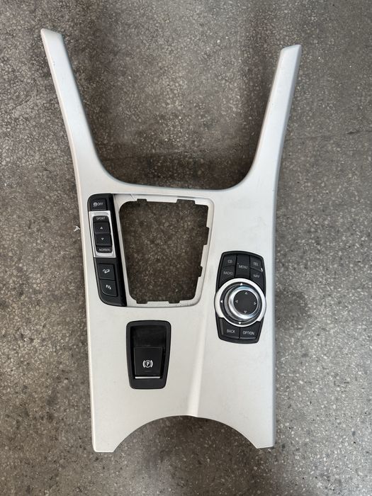 Лайсна BMW F25 БМВ Ф25 Х3 Централна