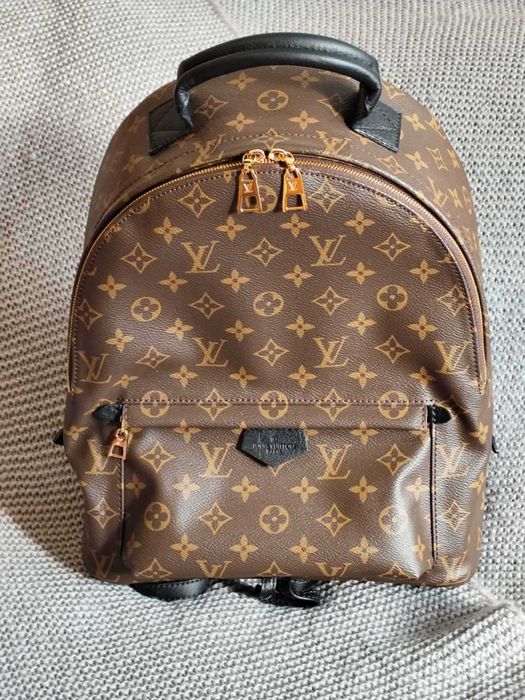 Louis Vuitton Дамска Раница Монограм Шикозна и Практична