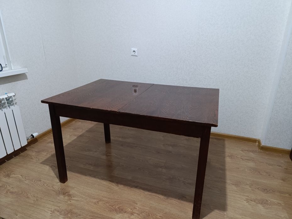 Продается стол.!
