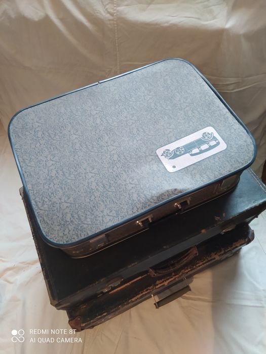 Продам чемоданы времён СССР