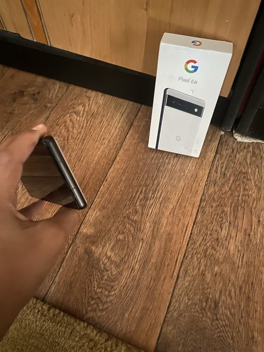 Продам отличный смартфон Google Pixel 6a на 128 ГБ