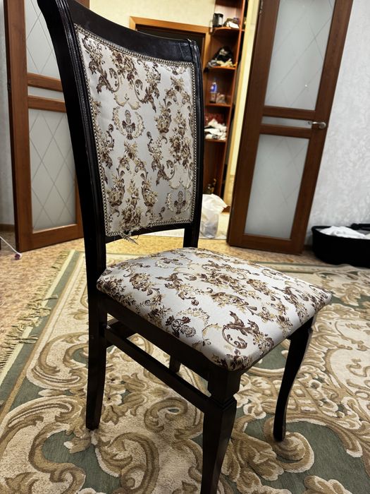 Продам стол со стульями