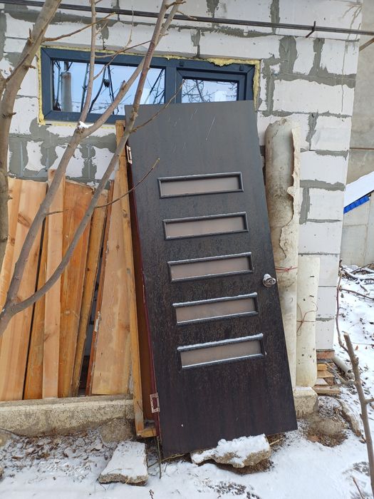 Продамдверь б/у.