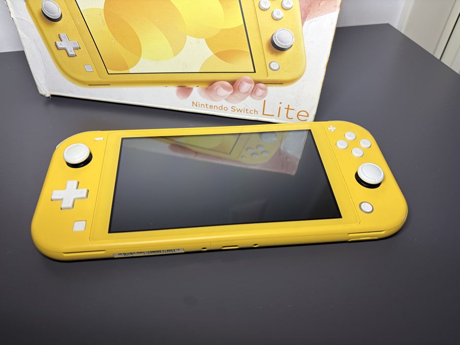 Nintendo switch lite modat picofly