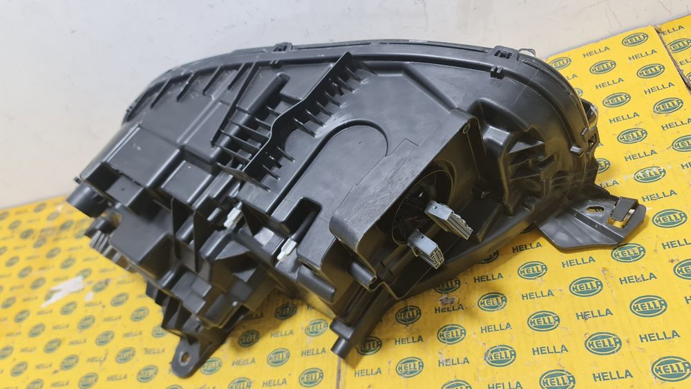 Far full led matrix active high beam Volvo XC90 2 II 32228689 modul