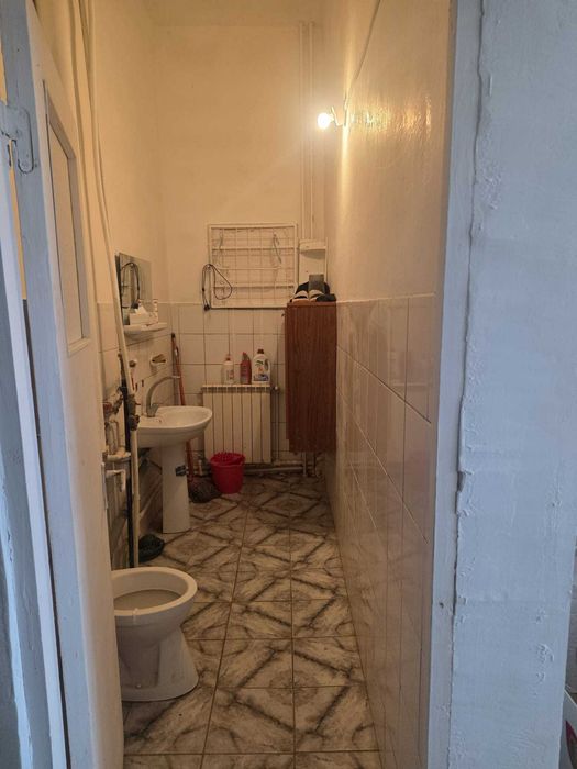 Inchiriez spatiu comercial