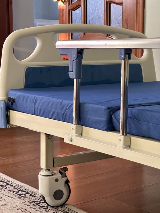 Кровать медицинская