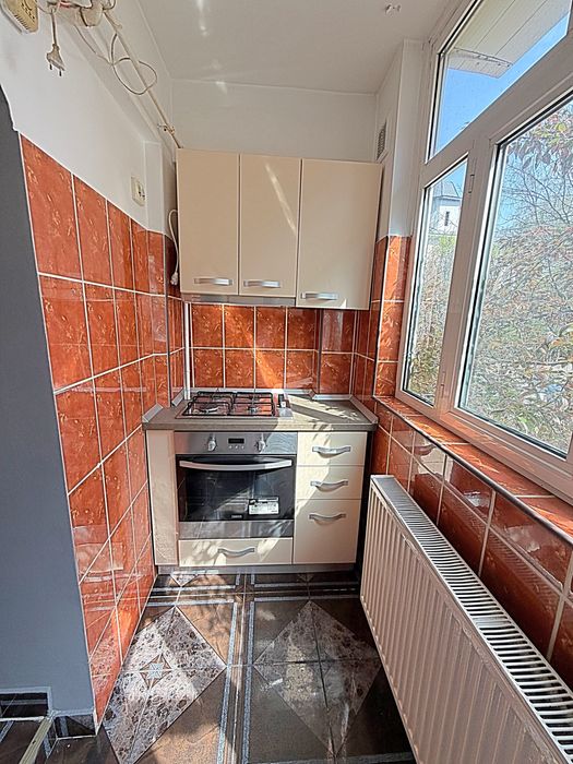 Apartament 2 camere etaj 1 Aleea Plopilor Tg Jiu