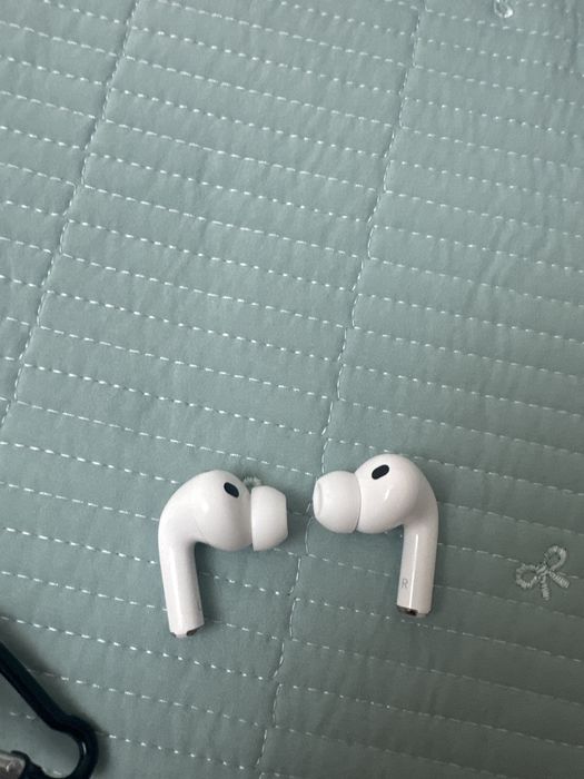 Airpods есть договорная цена