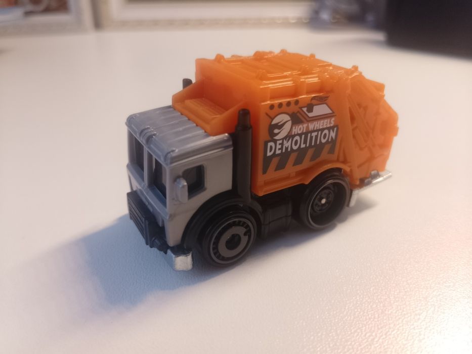 Hot wheels TH без упаковки