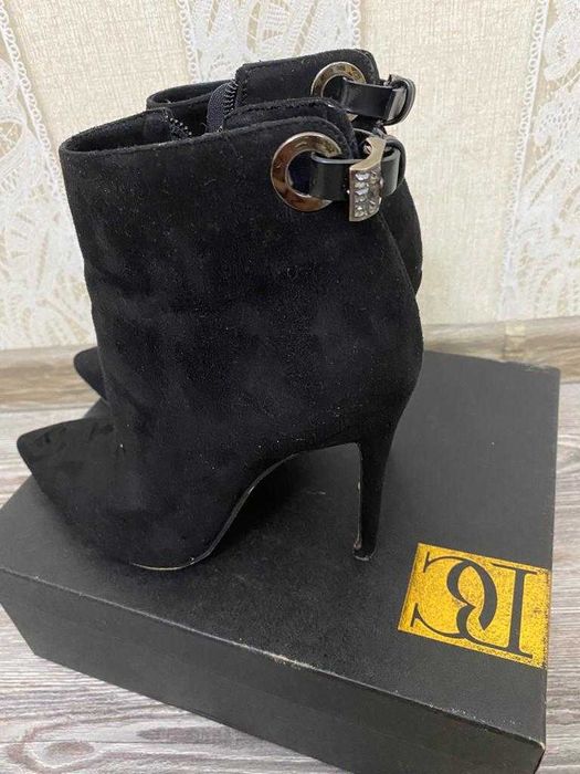 Ботинки в очень хорошем состоянии