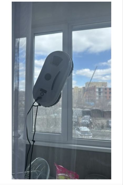 Робот мойщик окон