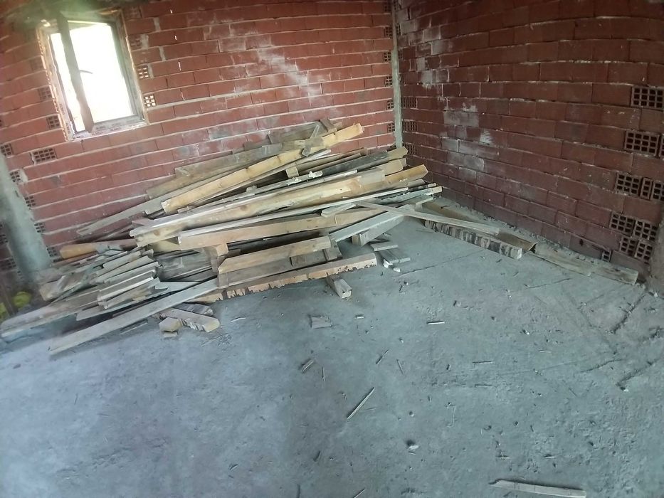 Дърва за огрев от покрив
