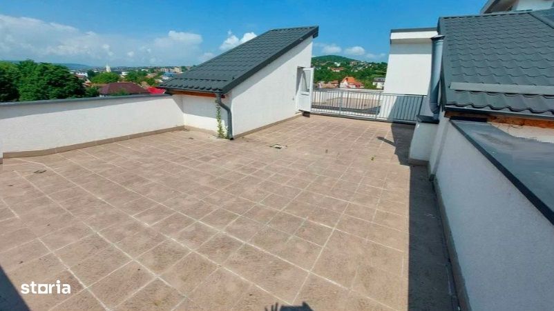 Birouri, cabinete, 20 mp, respectiv 30 mp, zona Portelanului-Iris