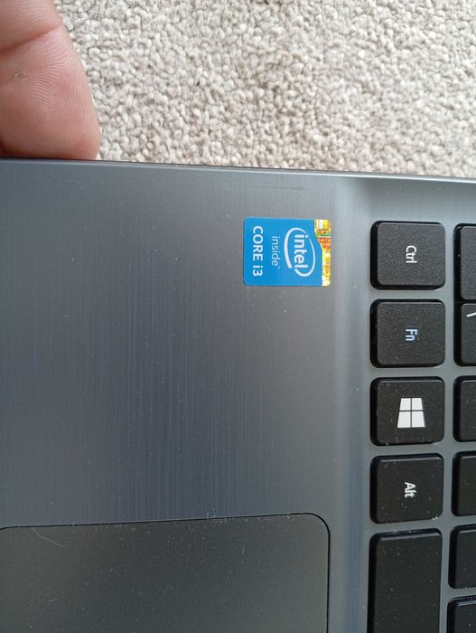 Acer 15,6"/12RAM/i3 процесор 1, 7GHz/1TB, като нов, лаптоп, ноутбук