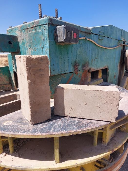 G‘isht quyish apparati sotiladi – soatiga 1200–1400 dona