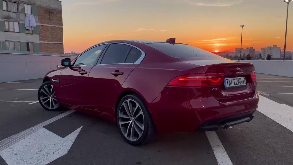Jaguar XE