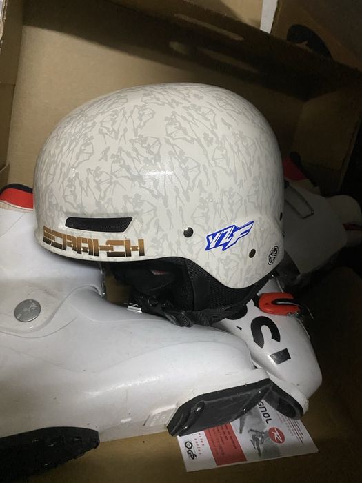 Ски каска Rossignol