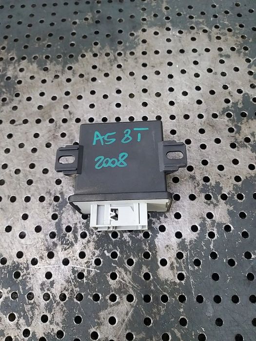 Modul calculator lumini audi a5 8t 8k0907357b