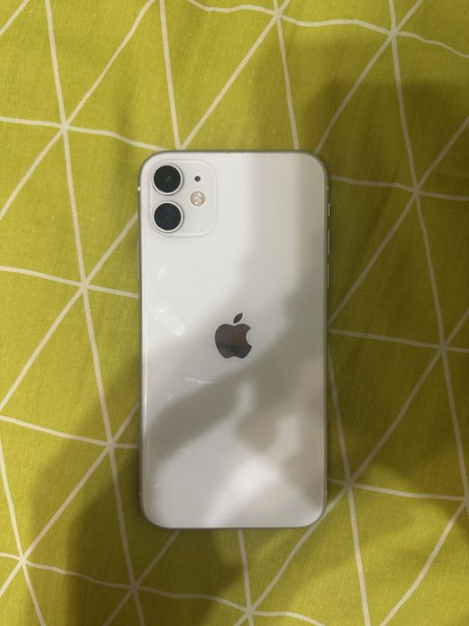 iphone 11 продаю или обменяю