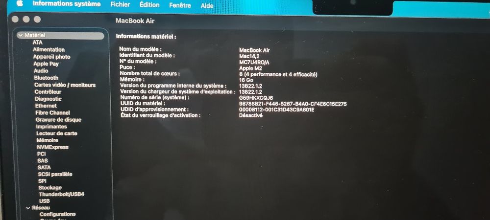 Macbook Air  M2 13" 16 gb ram/256 gb