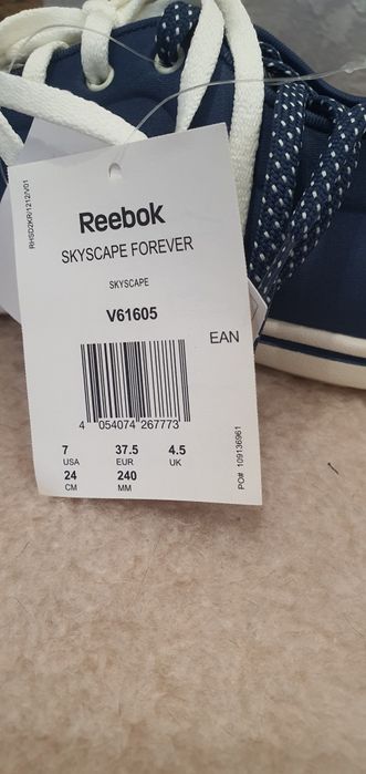 Продам кроссовки REEBOK