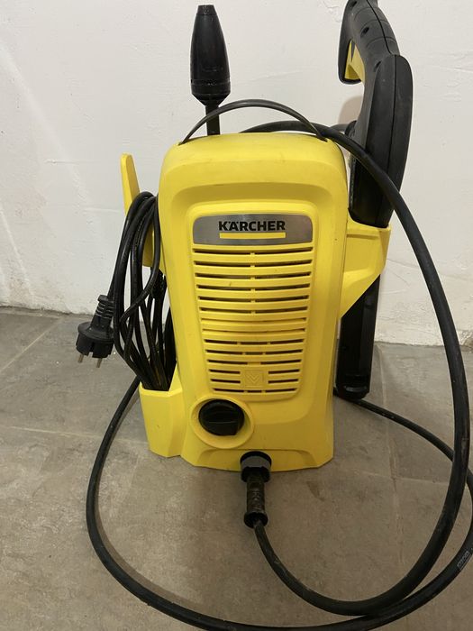 Водоструйка Karcher K 2, използвана, работи като нова