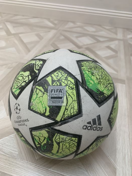 Мяч Champions League