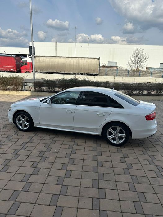 Vând Audi A4 2016