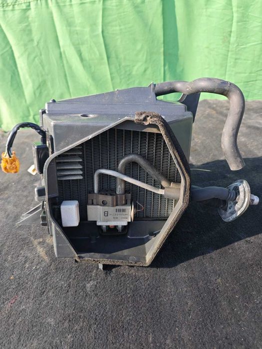 блок кондиционера субару правый руль